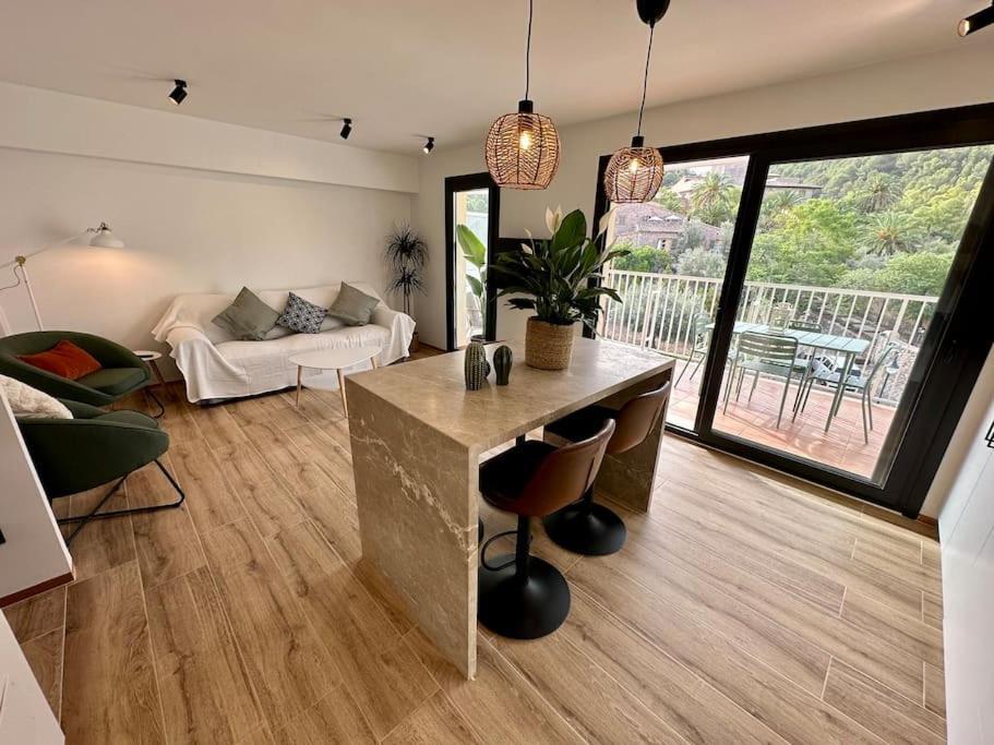 Moderno Y Acogedor Apartamento Con Terraza “ Llebeig” Soller Bagian luar foto