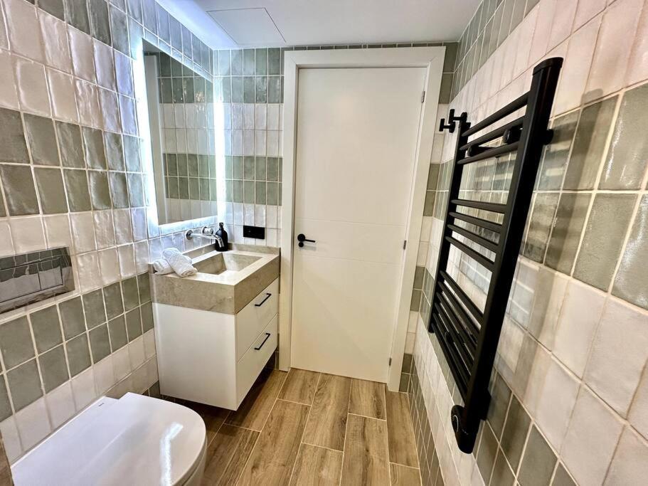 Moderno Y Acogedor Apartamento Con Terraza “ Llebeig” Soller Bagian luar foto