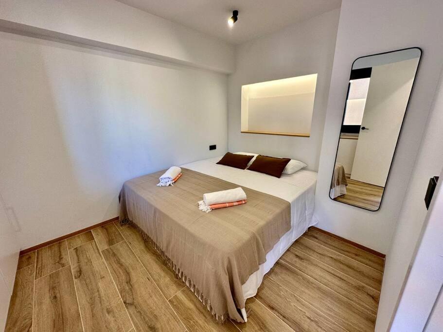 Moderno Y Acogedor Apartamento Con Terraza “ Llebeig” Soller Bagian luar foto