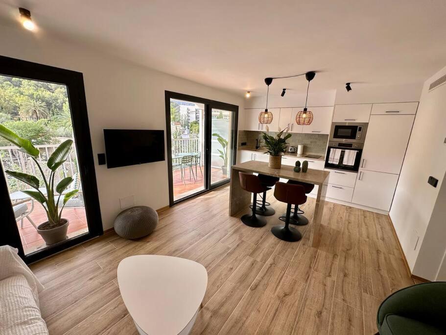 Moderno Y Acogedor Apartamento Con Terraza “ Llebeig” Soller Bagian luar foto